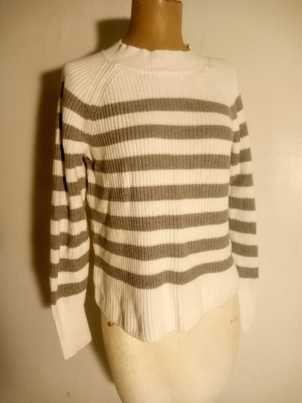 Banana Republic White and Gray Striped Crewneck Sweater